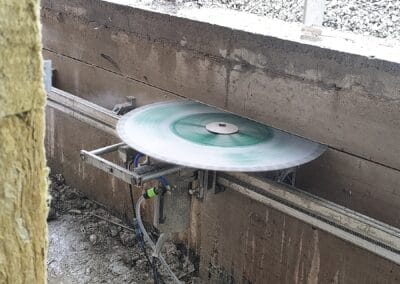 tăiere beton cu disc diamantat