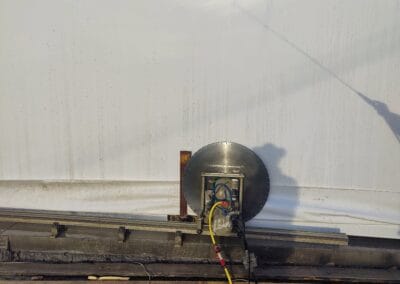 Echipă profesionistă la tăiere beton armat cu disc diamantat